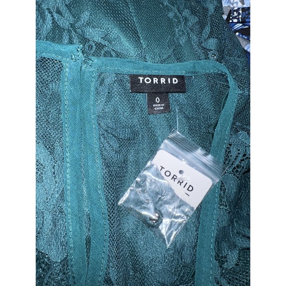 New Torrid Size L / 12 (0) Abbey Lace SS Blouse Botanical Garden Floral Blouse - Picture 7 of 7